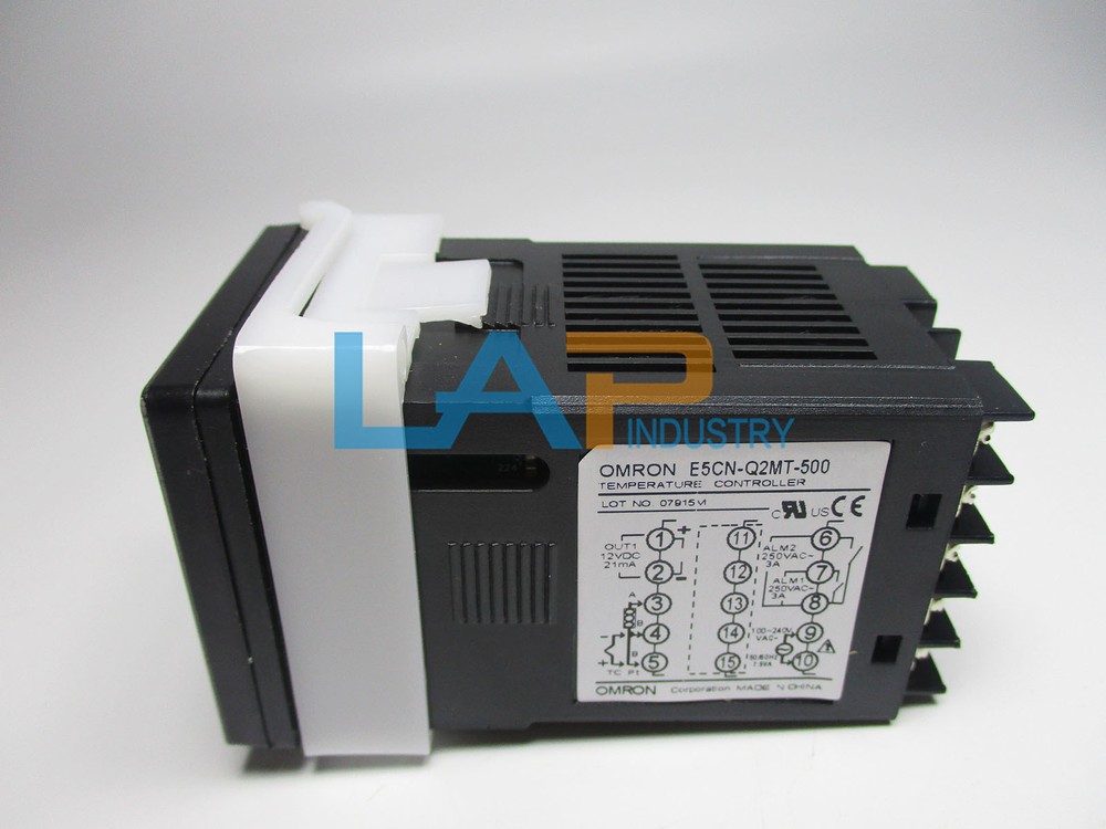 1Pcs New Temperature Controller E5CN-Q2MT-500 AC100-240