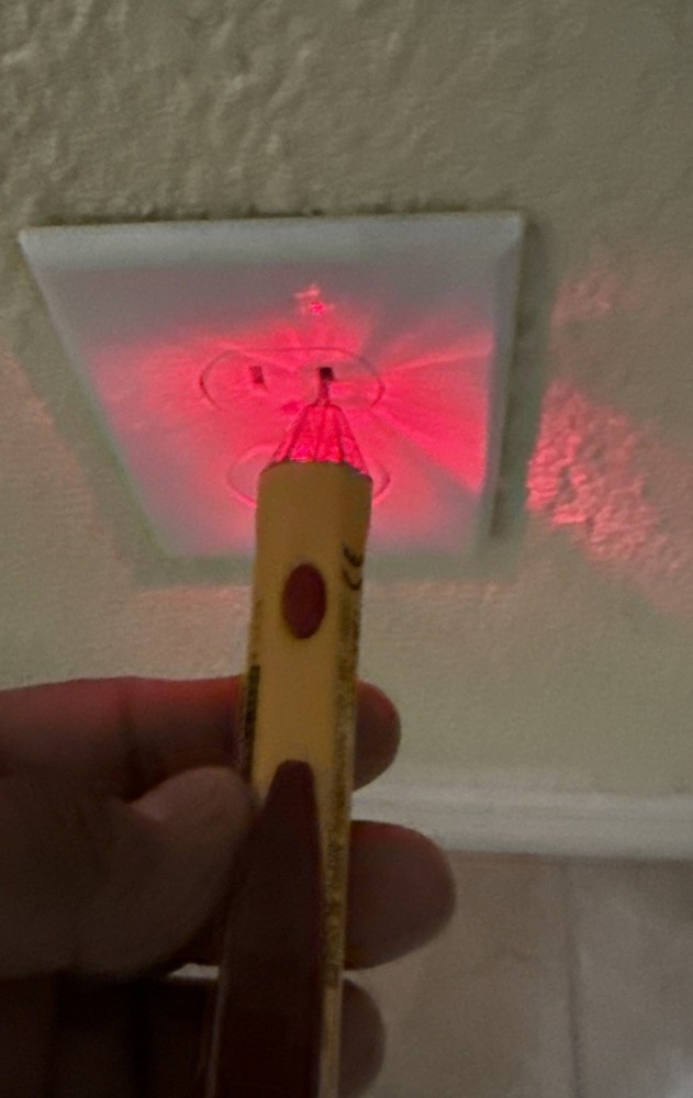 Klein Tools Dual-Range Voltage Tester NCVT-2 Works 100%