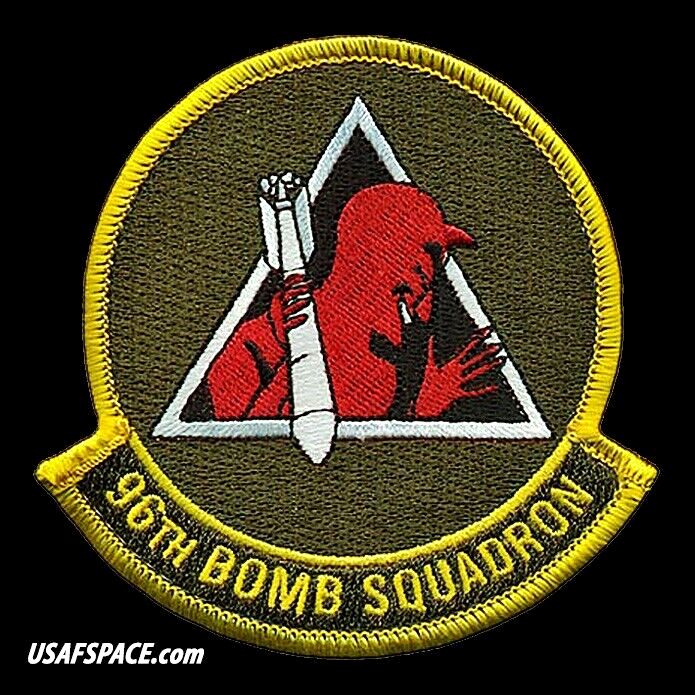 USAF 96TH BOMB SQUADRON -B-52- BARKSDALE AFB, LA- ORIGINAL VEL DEPLOYED PATCH