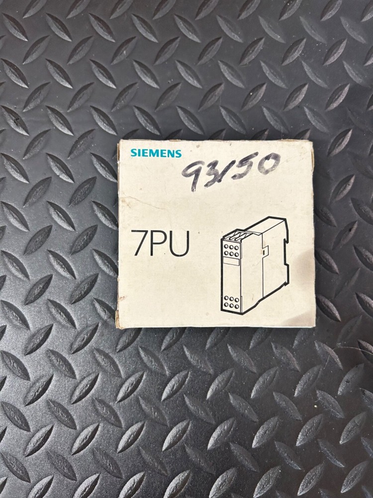 Siemens 7PU4620-2AJ20 Time Delay Relay