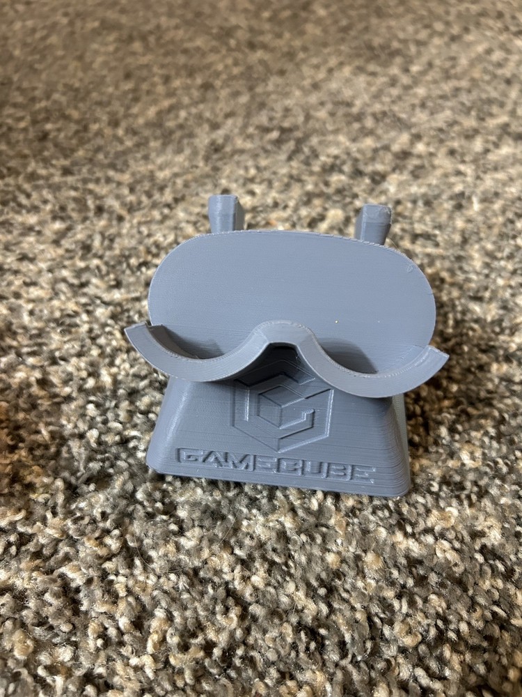 Nintendo GameCube Controller Stand with Engraved Logo 3D print