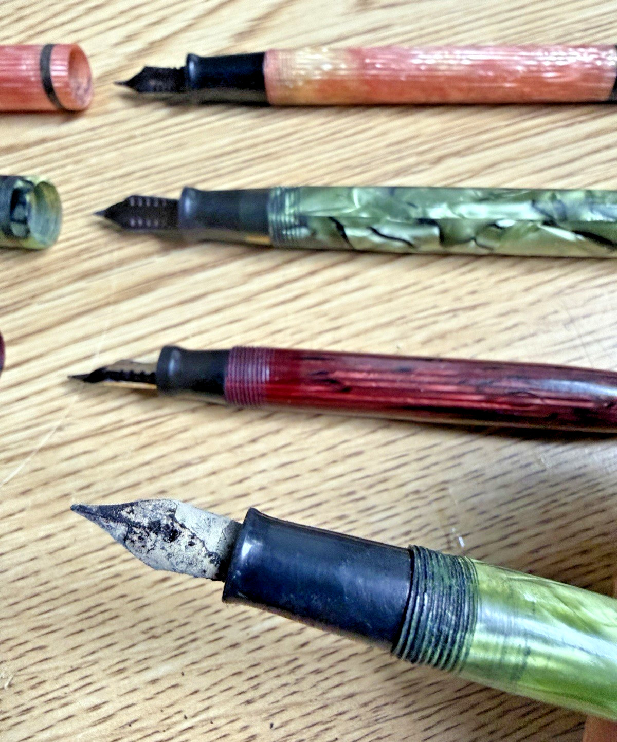 Lot Of 4 - Vintage Fountain Pens - Pink, Green, Burgundy Writing Instrument Pen