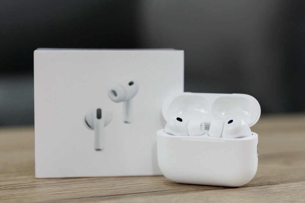 NEW Sealed Pro 3rd generation Wireless In-Ear Bluetooth ActiveNoiseCancellation