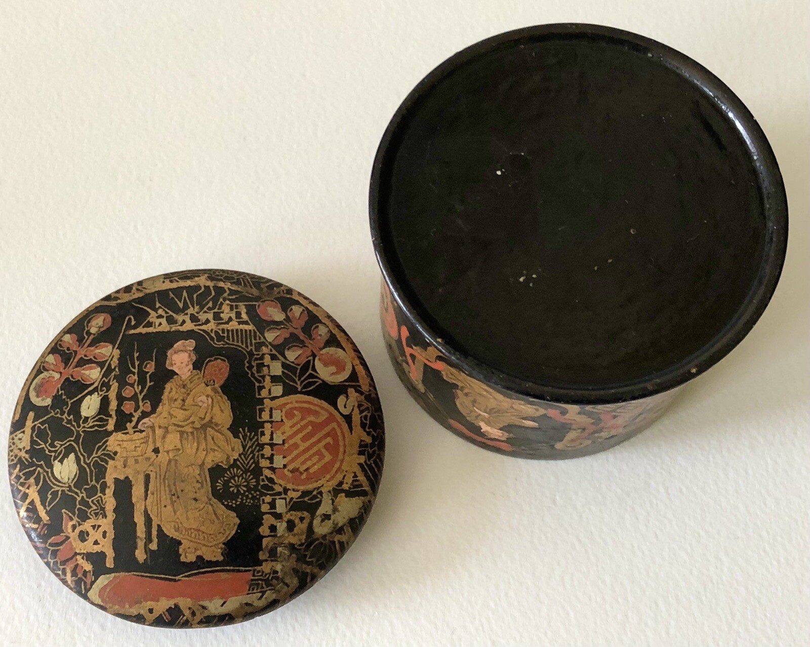 Antique Asian Chinese Japanese Black Lacquer Gold Geisha Girl Vanity Trinket Box