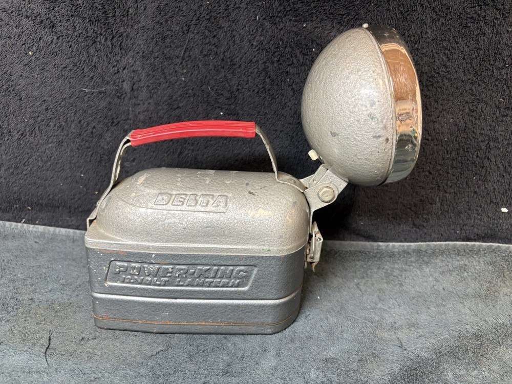 Vintage Delta Power King 12 Volt Lantern