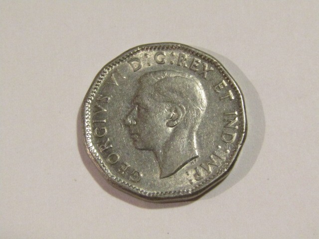 Canada 1947 5 Five Cents DOT Coin