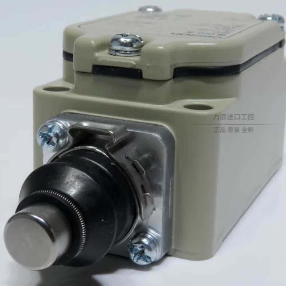 1pcs OMRON Limit Switch Travel Switch WLD18-N