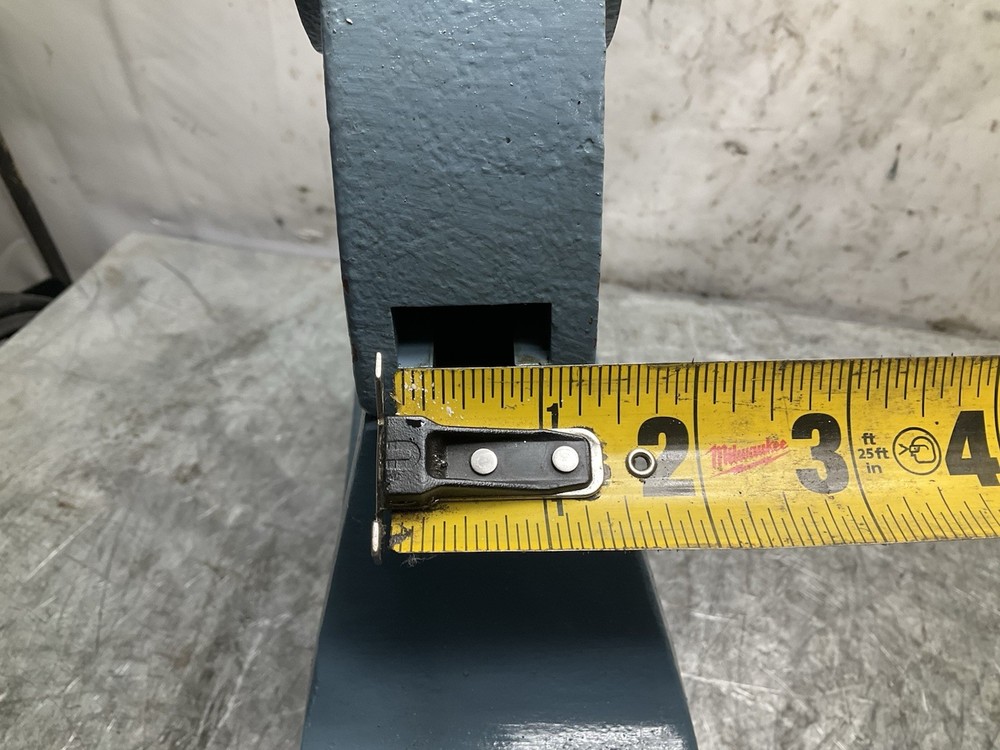 Bridgeport + Milling Machine Right Angle Horizontal Attachment