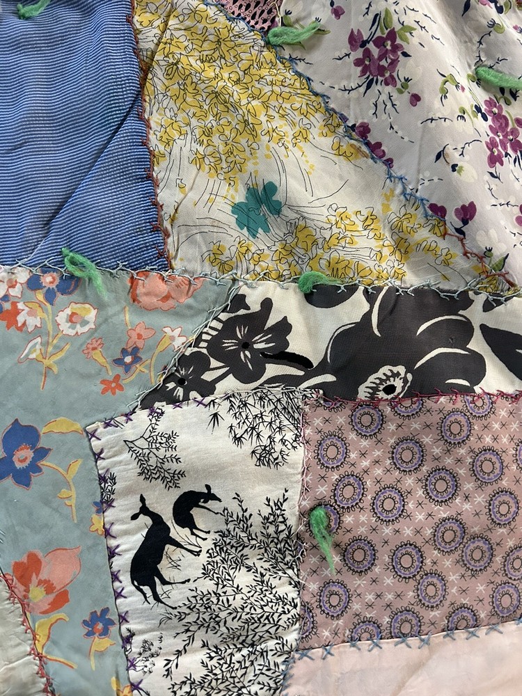 VTG Fabulous Crazy Quilt Silk Embroidery Patchwork Needlework Cutter
