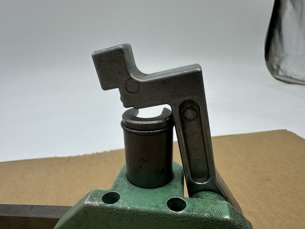 RCBS Bench Mounted Auto Priming Tool Not Complete See Pics