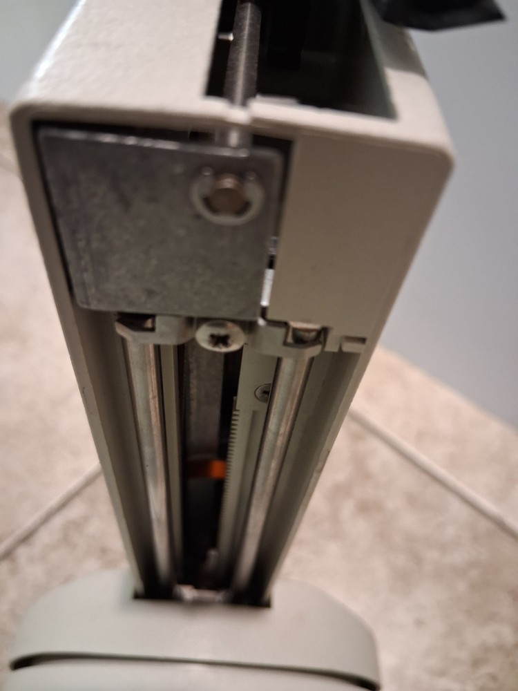 Hewlett Packard HP Autosampler 18596B as is untested