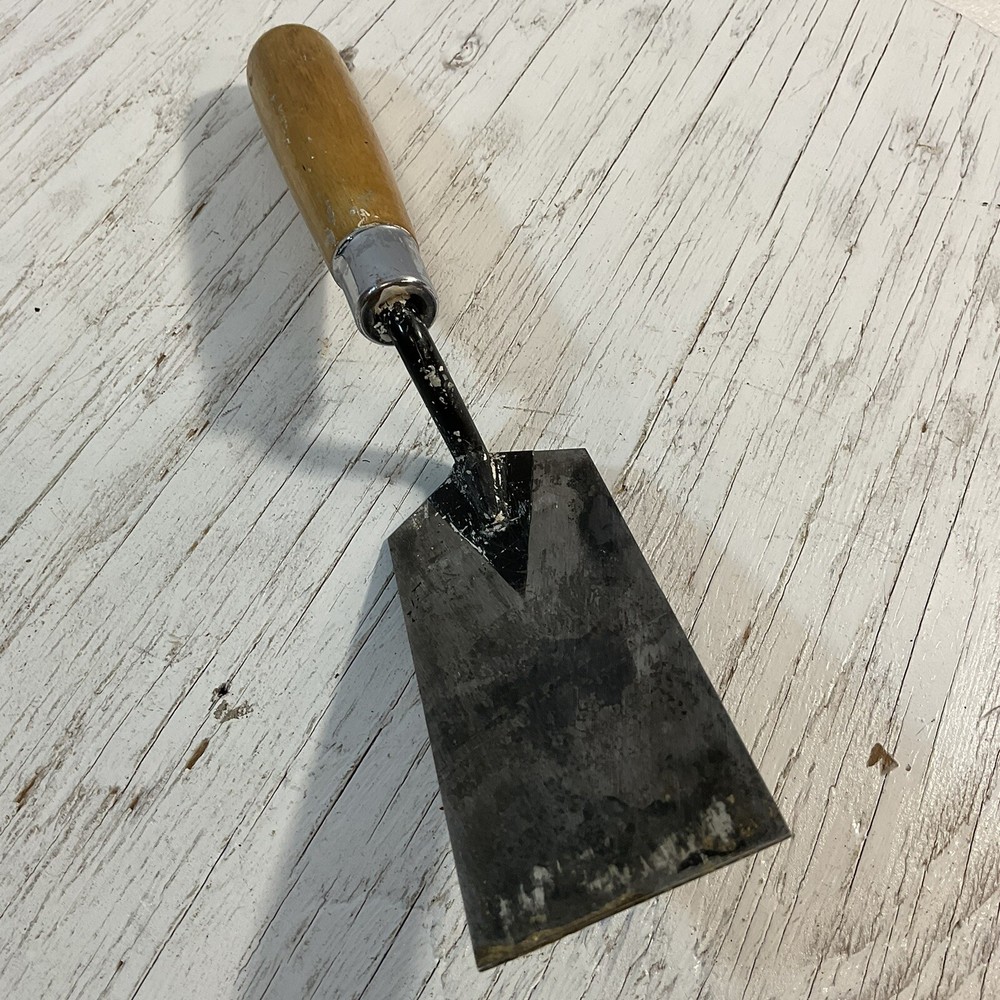 5” X 2” Offset Trowel With Wooden Handle GnusedTools