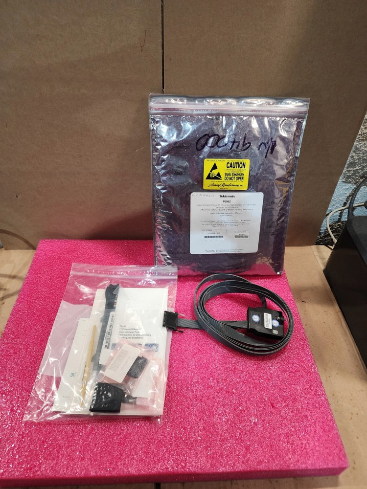 Tektronix P6982 17-Channel Logic Analyzer Probe Unit #2