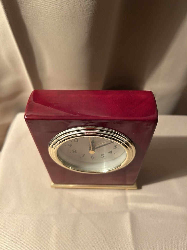 Sonnet Pick Up Analog Clock