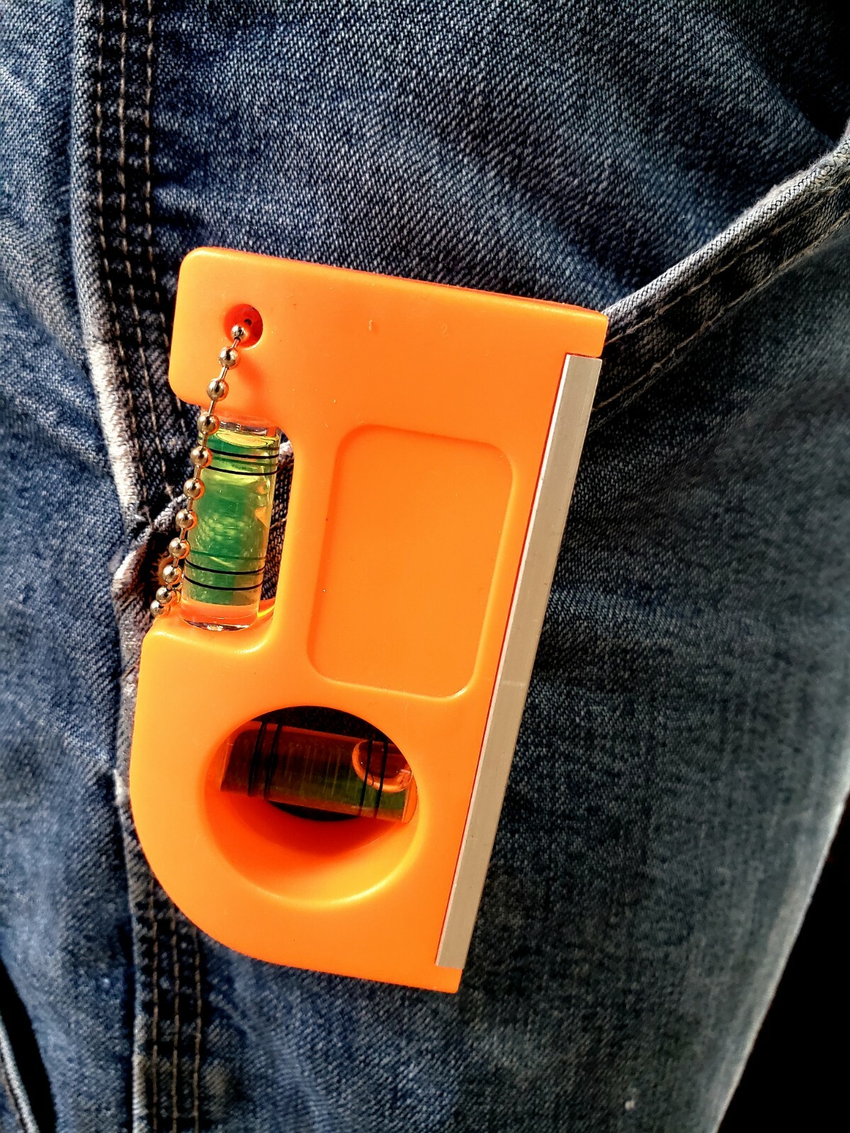 Premium Magnetic Small Pocket Level Tool with Two Bubble Spirit Leveler Metal TV