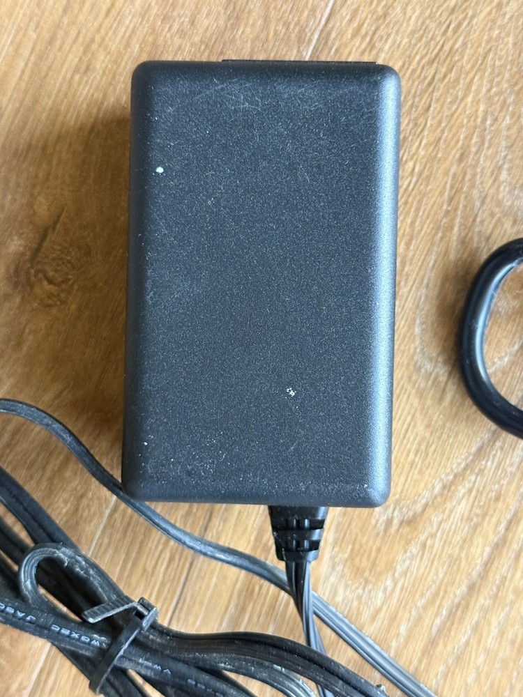 Extron System 8 Plus Switcher - Sticky Buttons, Missing Screws AS IS NO Returns