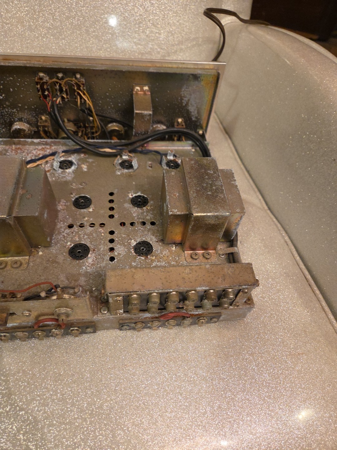 Realistic Stereo Amplifier SAF 24D For Parts Or Repair Missing Cover