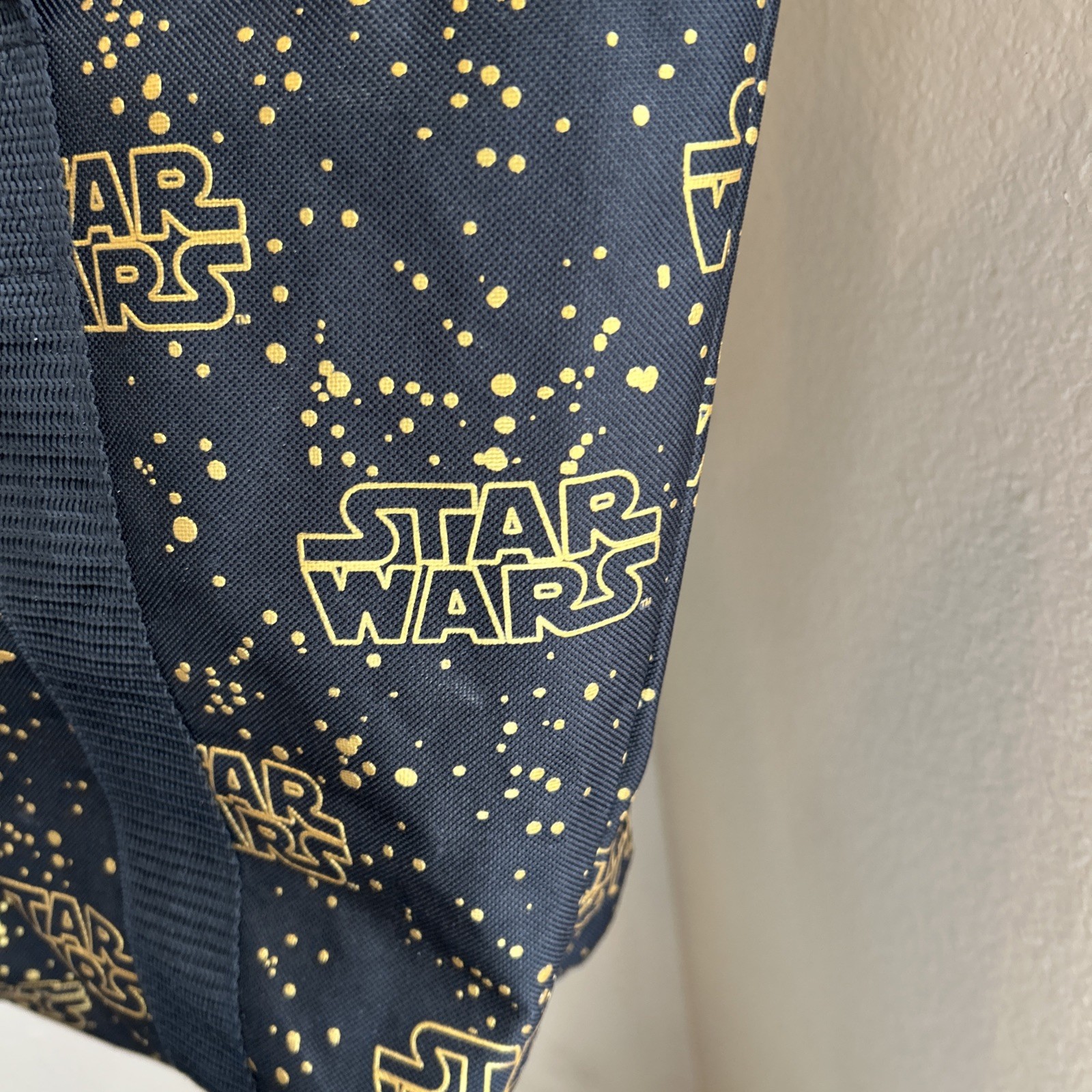 Star Wars Tote Handbag Zippered Lightweight Black and Gold Disney NEW with Tags