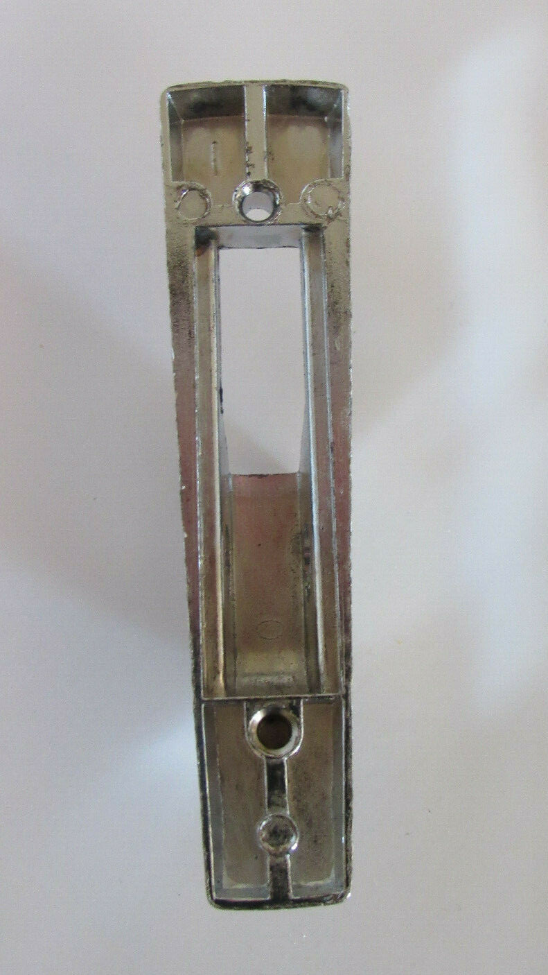 Republic Berger 12 Locker Handle 1965-Current RH Right Hand #2020 Housing & Lift