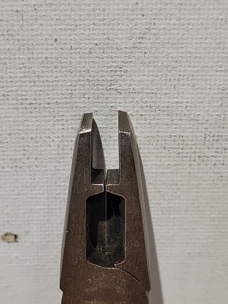 KLEIN TOOLS BELL SYSTEMS SPECIALTY PLIERS, D234-6