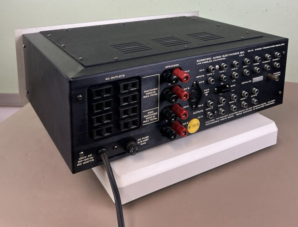 SAE MARK 1B STEREO PREAMPLIFIER COOL