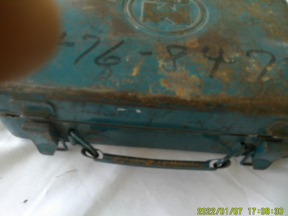 VINTAGE METAL M E. W. EMPTY CARRY CASE TOOL BOX
