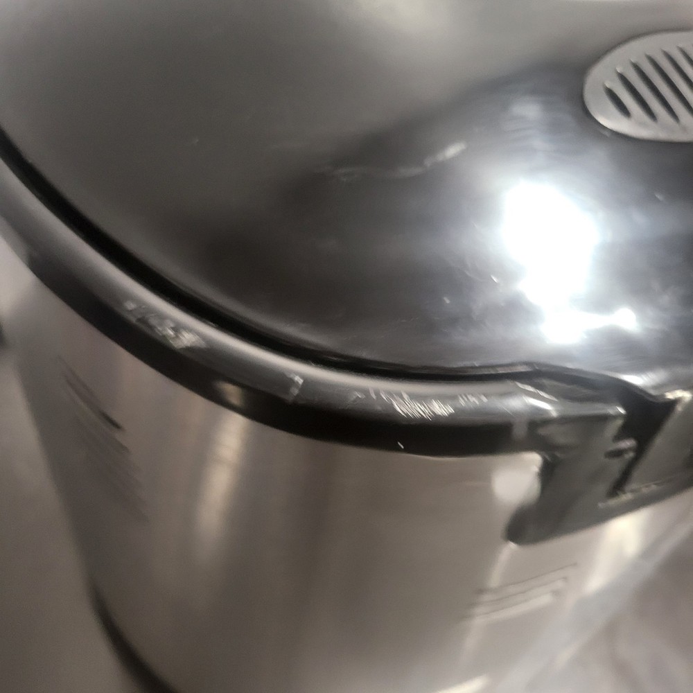 Breadman Pro TR875 Automatic Bread Maker/Making Machine 2lb great gift or keeper