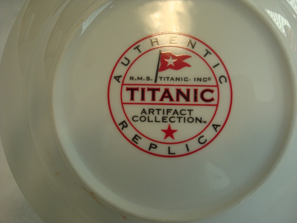 RMS Titanic White Star Line Authentic Replica Soup Bowl 9 in EUC