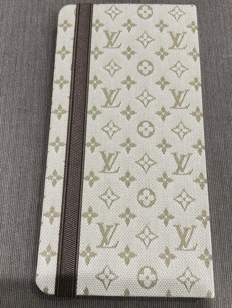 LOUIS VUITTON Khaki Carnet de Notes Monogram Notebook