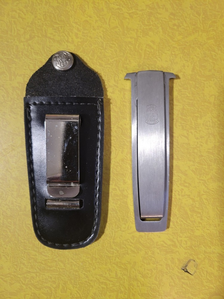 Smith & Wesson Model 6042 Swing Blade Boot Knife