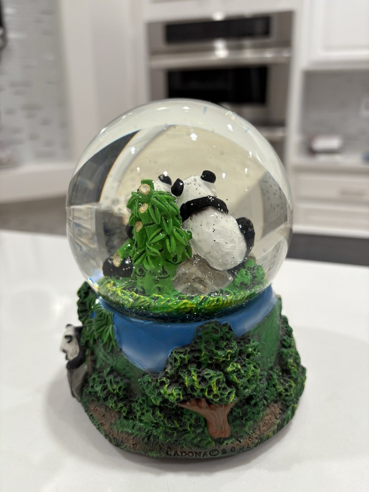 Panda Snow globe