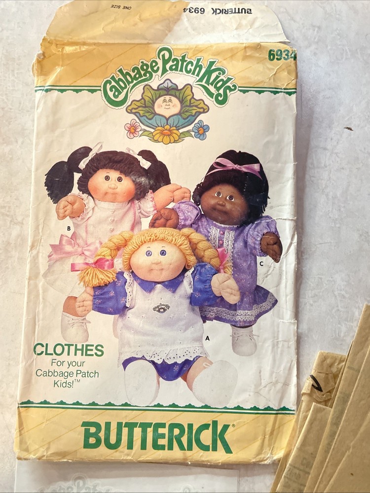 Butterick Cabbage Patch Doll Clothes Pattern # 6934 With Iron On Logos
