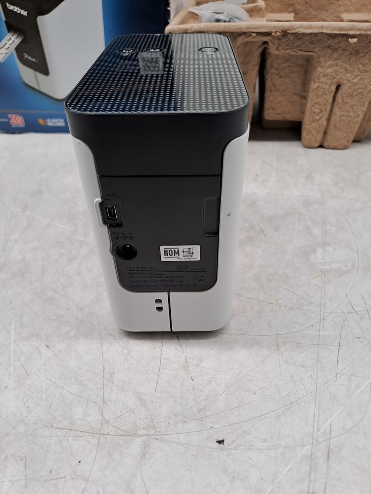 Brother P-Touch PC Connectable Label Maker (PT-P700) White
