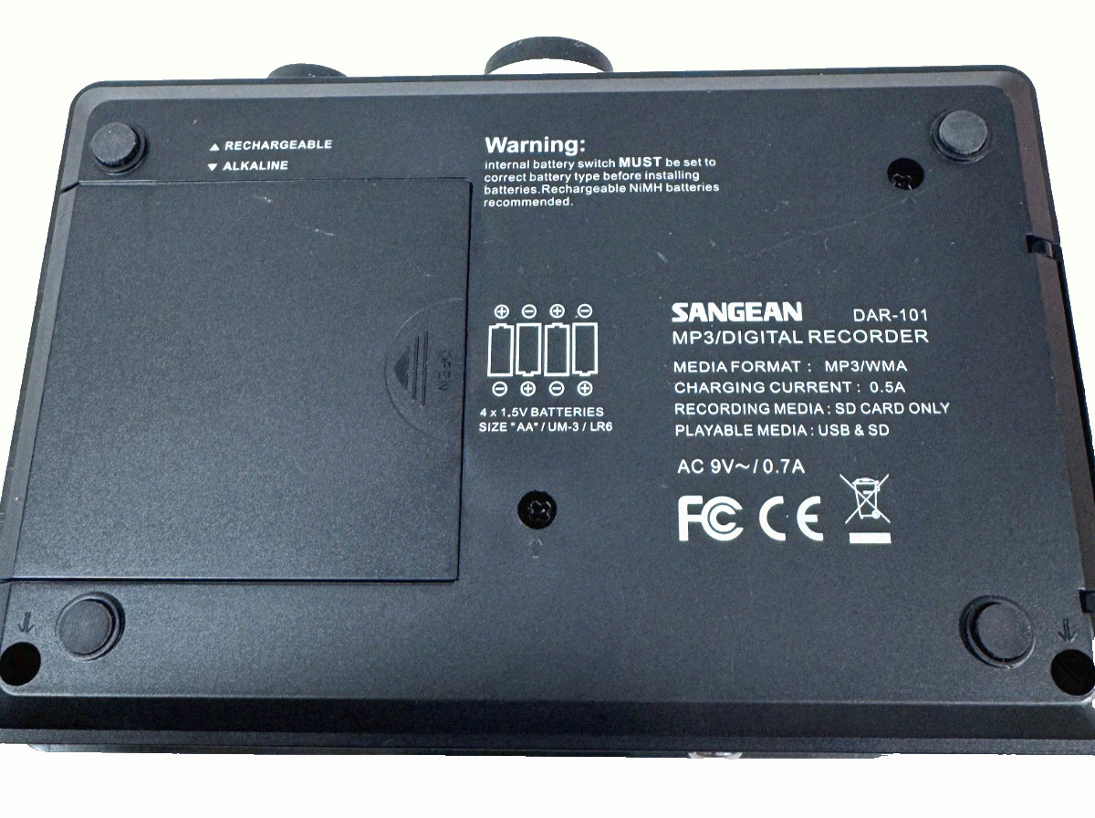 Sangean DAR-101 Professional Grade MP3/WMA Digital Recorder - WORKS, READ