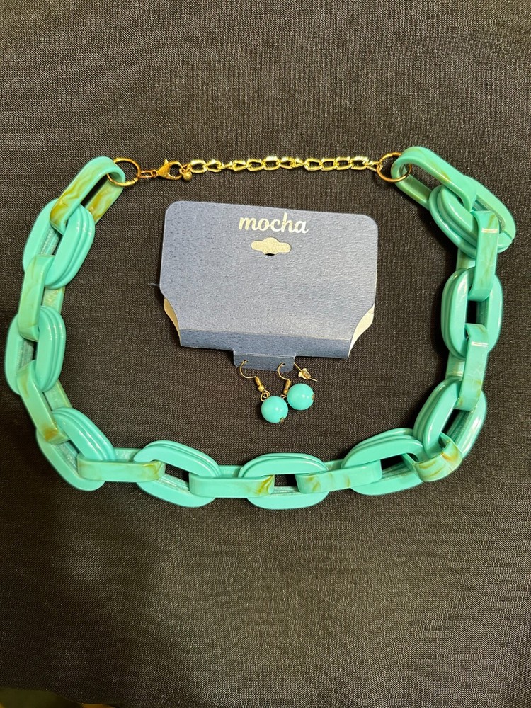 Acrylic Chunky Statement Necklace with Earrings
