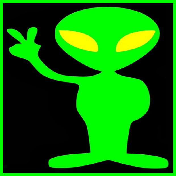 30 Custom Green Peace Alien Personalized Address Labels