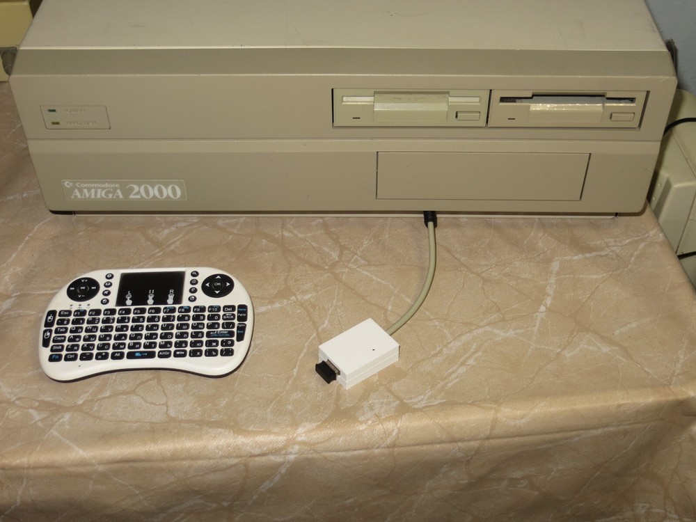 Amiga 2000 USB keyboard Adapter (new version 2025)