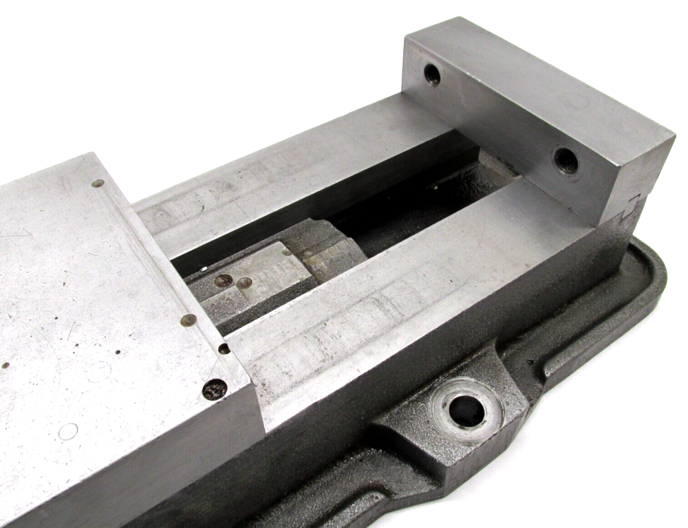KURT ANGLOCK 6" MILLING MACHINE VISE - #D60