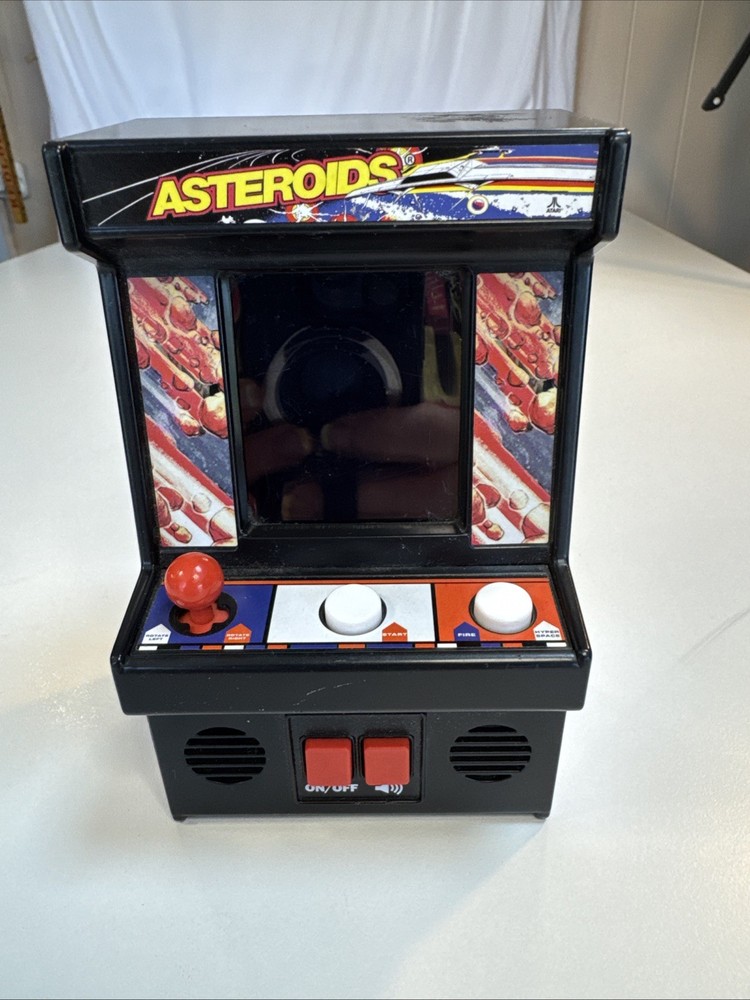 Vtg ATARI Interactive Asteroids 1979 Mini Arcade Handheld Game w Battery Working