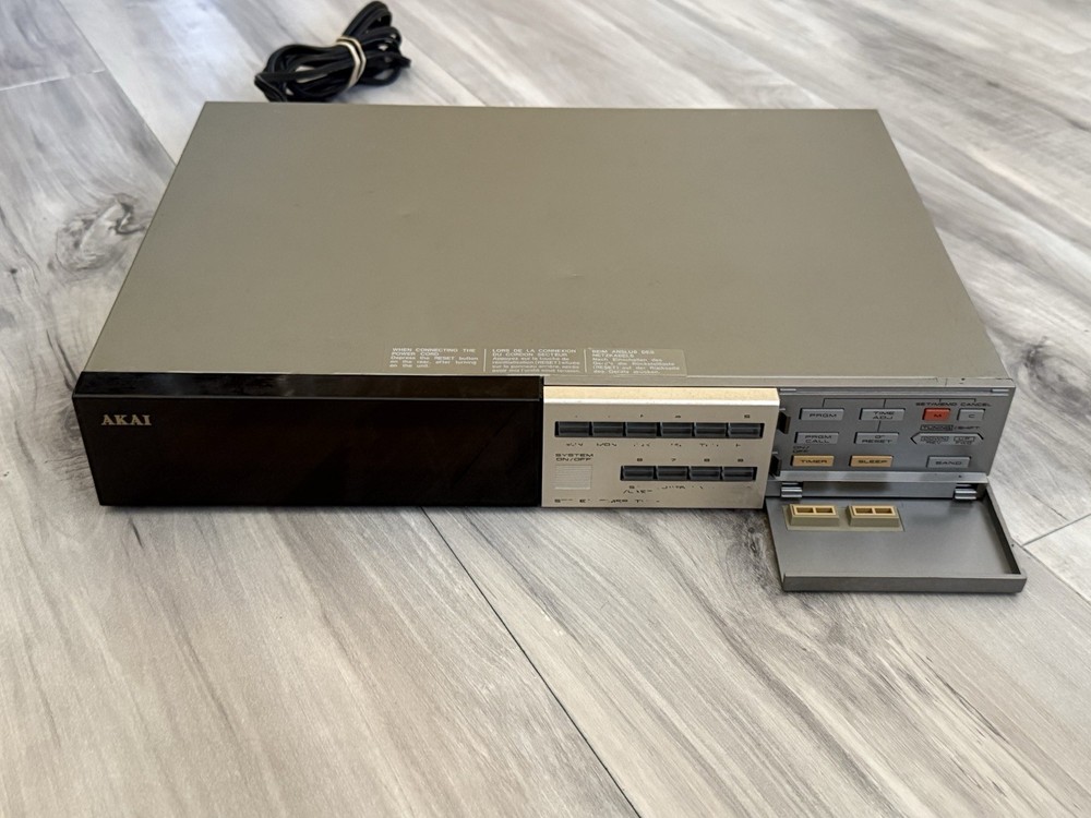 RARE AKAI AT-M77 Vintage Stereo Timer Tuner
