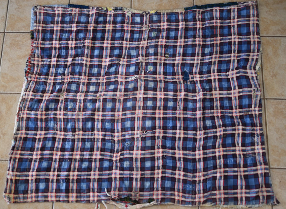 Vintage Patchwork Scrap Quilt Blanket Throw Farmhouse Boho Chic Lap Couch Decor