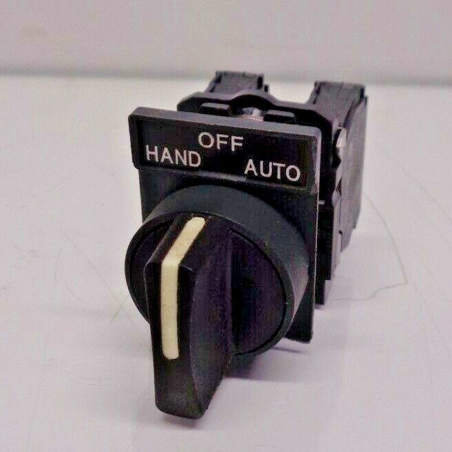 TELEMECANIQUE ZBE-101 3 POSTION SELECTOR SWITCH