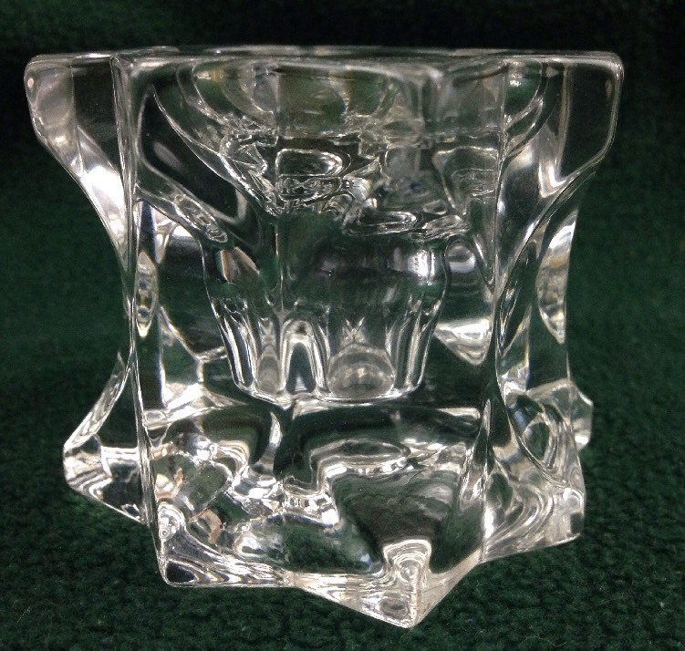 2 Pillar Style Glass Candle Holders 8 Pointed Star
