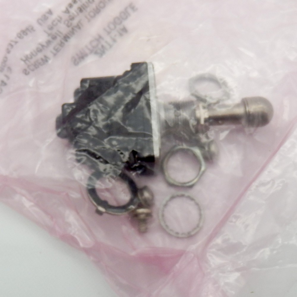 Honeywell 31NT91-2F SPST 15A 125V Toggle Switch