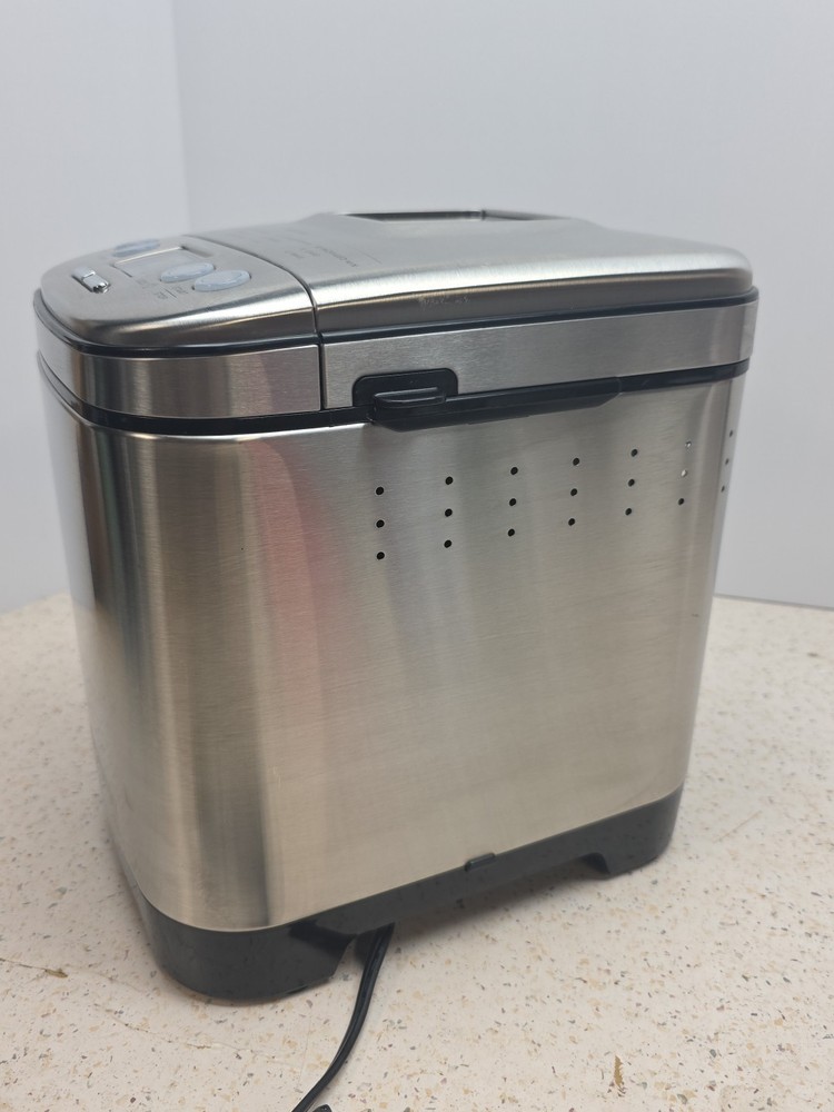 Cuisinart CBK-110 Automatic Bread Maker - Stainless Steel (CBK-110FR)
