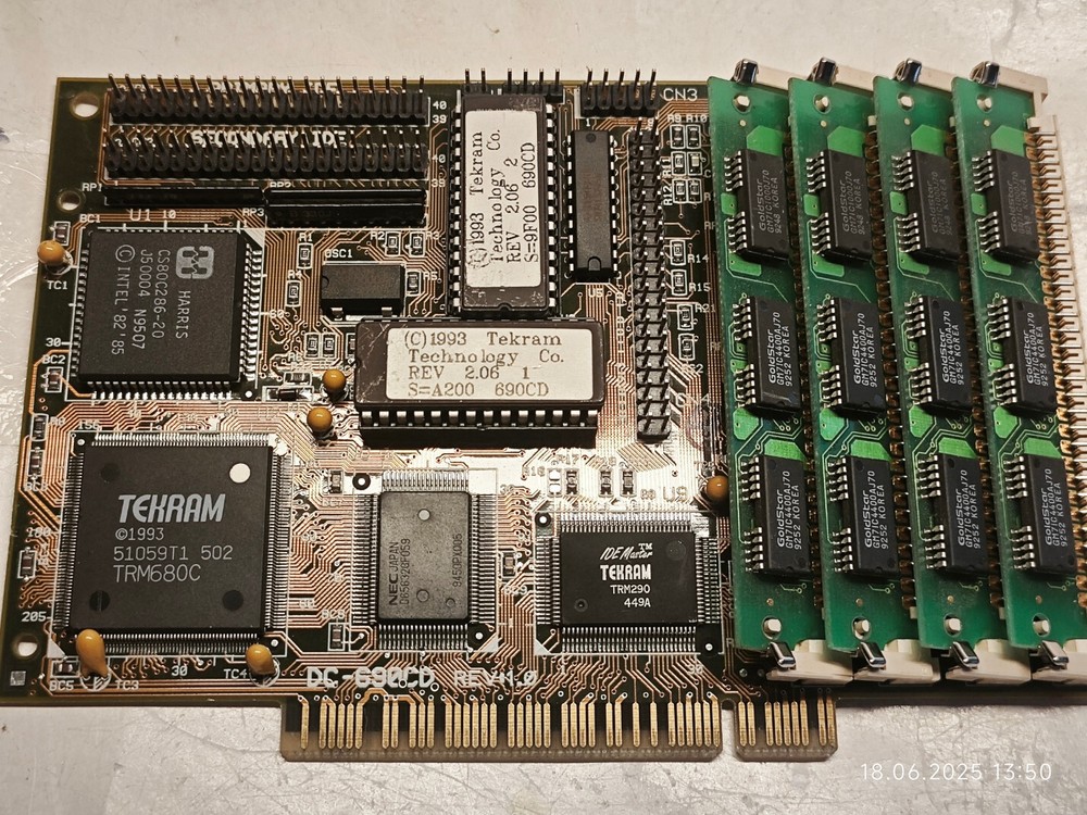 PCI IDE Caching Controller TEKRAM DC-690CD with Harris 80C286 20 MHz CPU + RAM