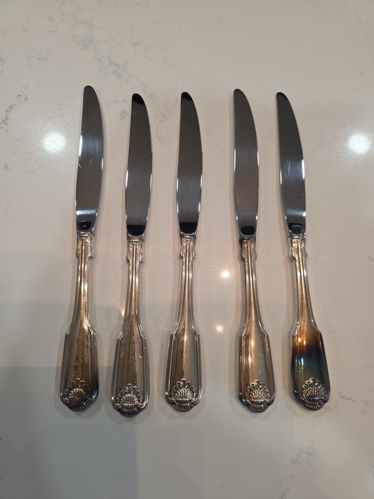 Oneida Classic Shell Set of 6 Dinner Knives Cube Silver Plate Flatware