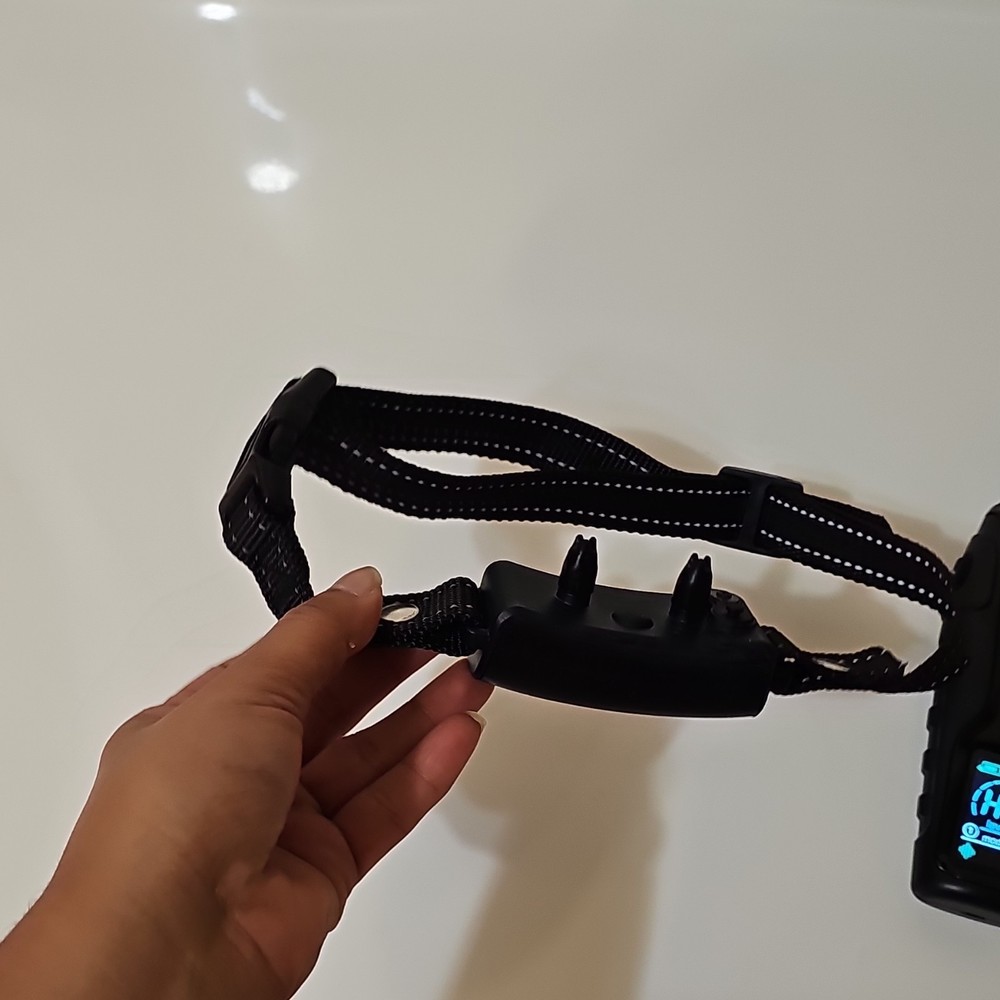 Black Remote-Controlled Dog Training Collar with Vibration