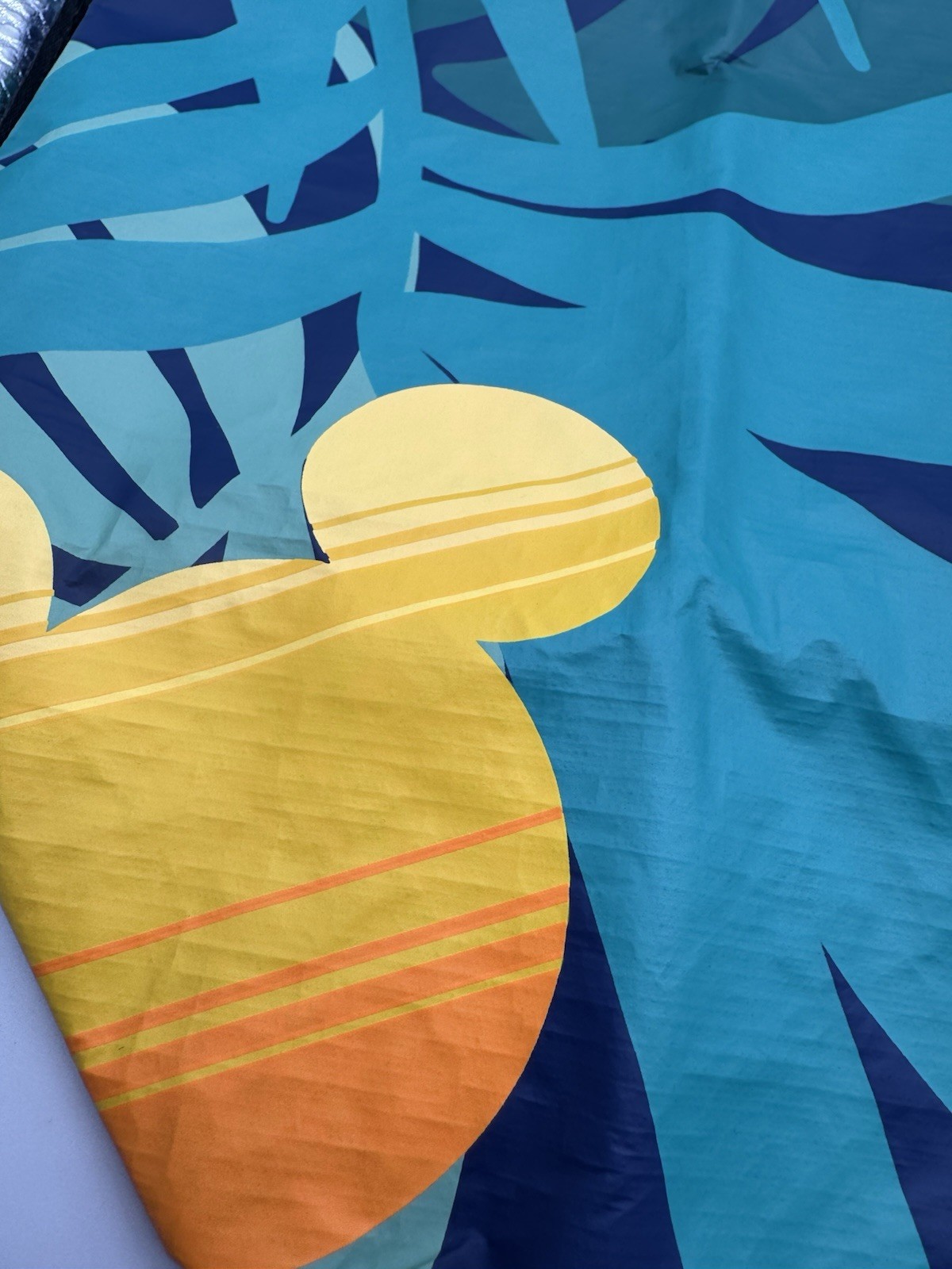 *New Disney Aulani Aloha Collection X Splash Proof Zipper Tote Mickey Bag