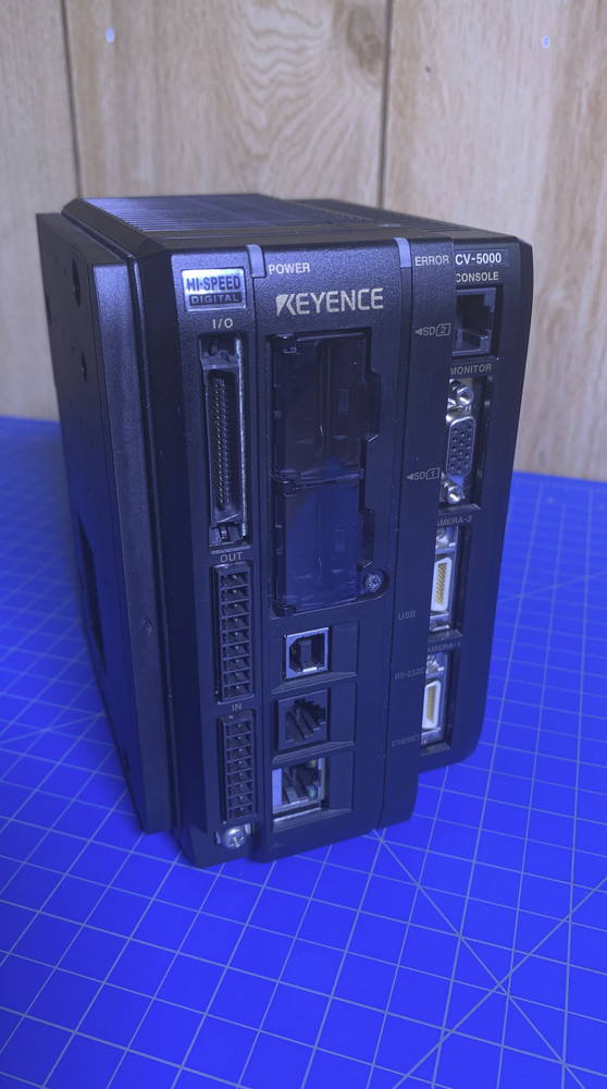 KEYENCE CV-5000 Vision System Sensor CCD Camera Controller PLC Module Used